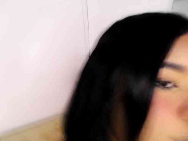 bellacurvy-1 webcam