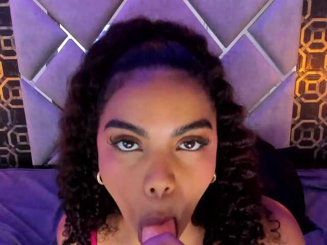 LilyBanks Live Cam and Statistics on UnifiedCams