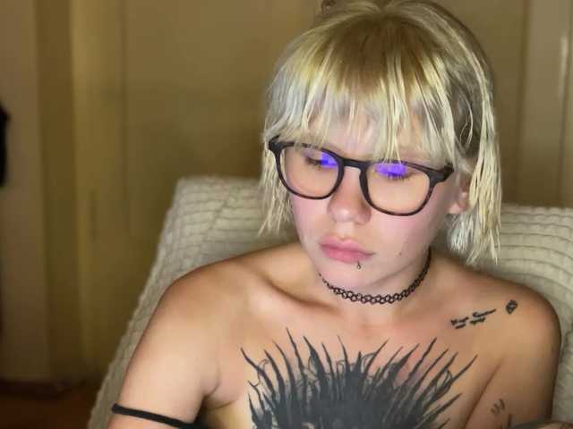 naughtylayla66