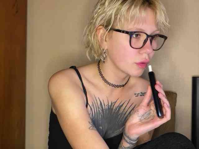 naughtylayla66 webcam