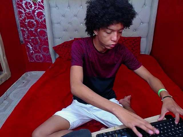 SKINNYBOYpein