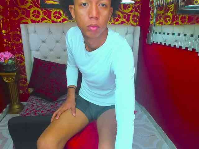 SKINNYBOYpein