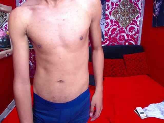 SKINNYBOYpein SKINNYBOYpein