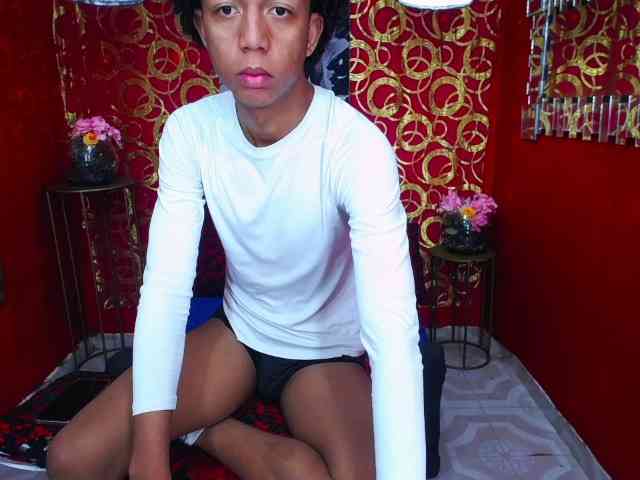 SKINNYBOYpein SKINNYBOYpein