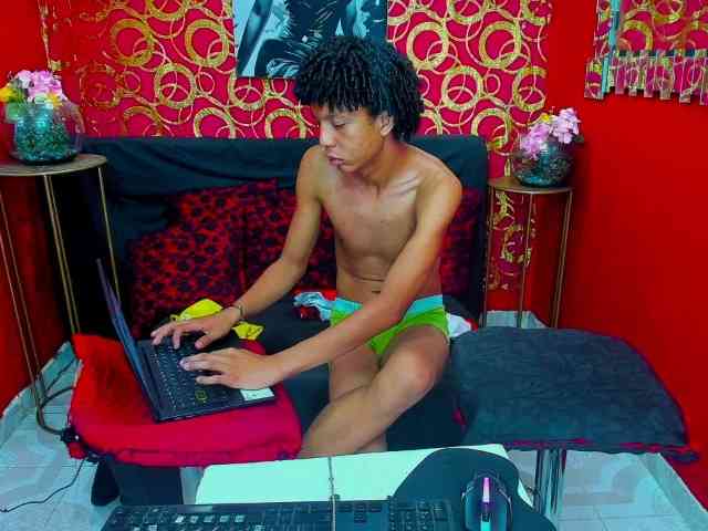 SKINNYBOYpein SKINNYBOYpein