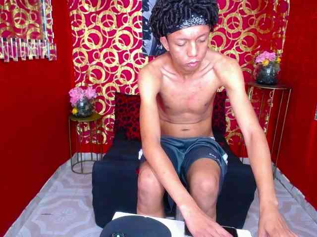 SKINNYBOYpein SKINNYBOYpein