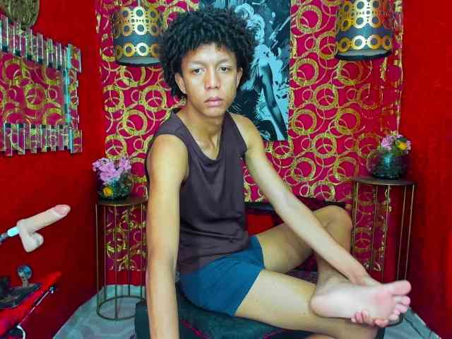 SKINNYBOYpein