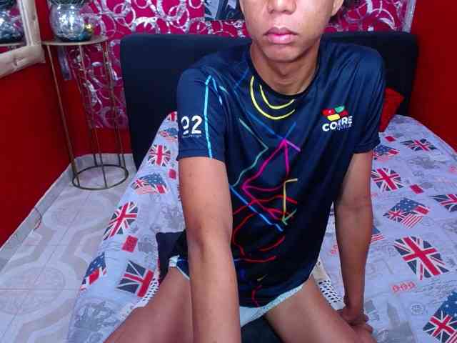 SKINNYBOYpein SKINNYBOYpein