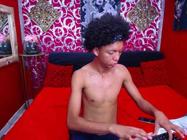 SKINNYBOYpein SKINNYBOYpein
