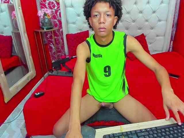 SKINNYBOYpein SKINNYBOYpein