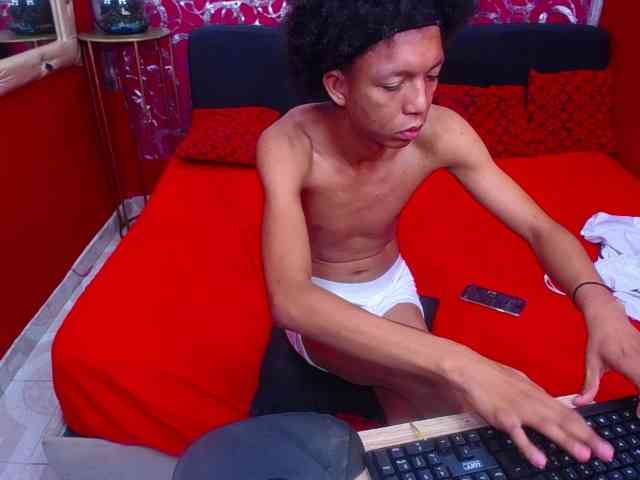 SKINNYBOYpein