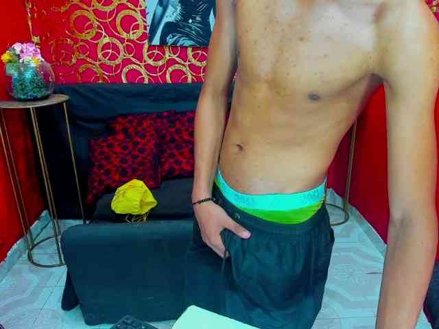 SKINNYBOYpein