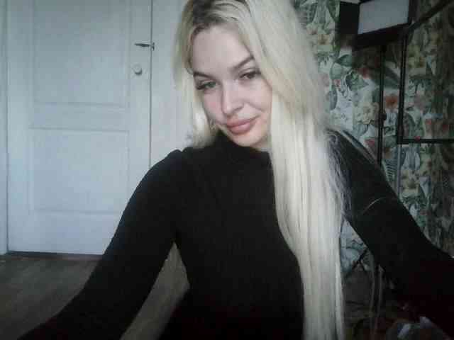 RedKrystal067 webcam