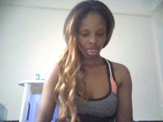 Princess102 live cam on UnifiedCams