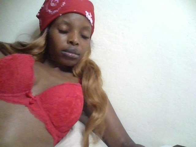 Princess102 live cam on BongaCams
