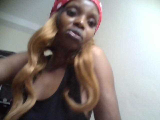 Princess102 live cam on BongaCams