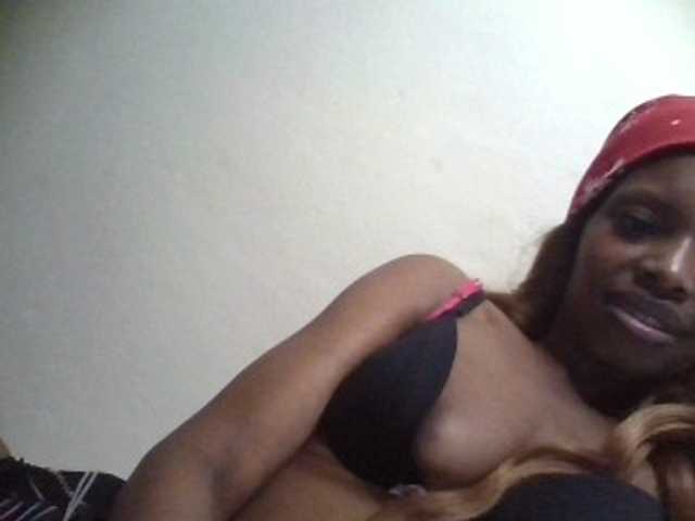 Princess102 webcam bongacams model stream image