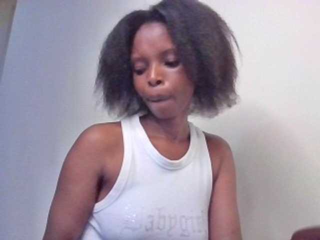 Princess102 live cam on BongaCams