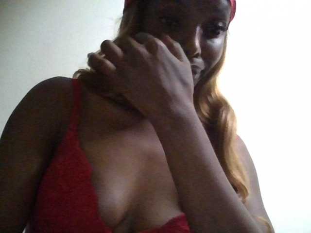 Princess102 live cam on BongaCams