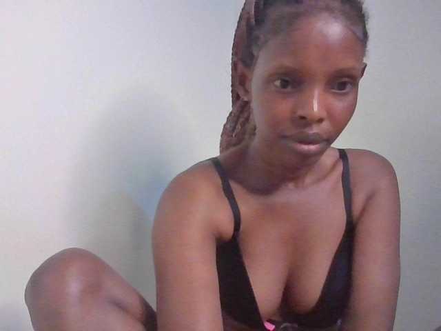 Princess102 live cam on BongaCams