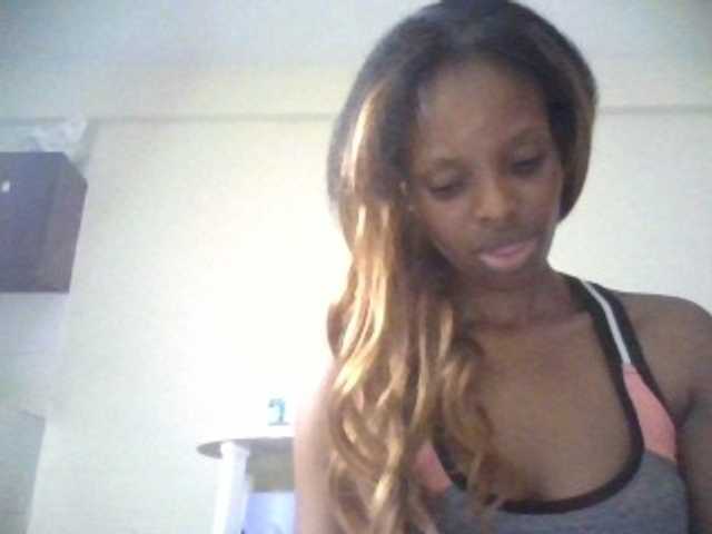 Princess102 live cam on UnifiedCams