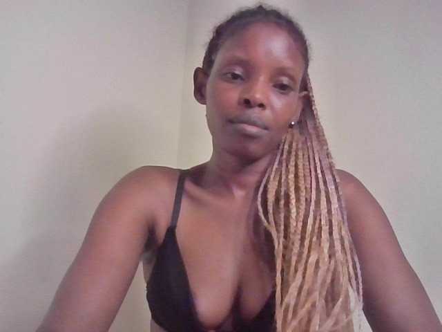 Princess102 live cam on BongaCams