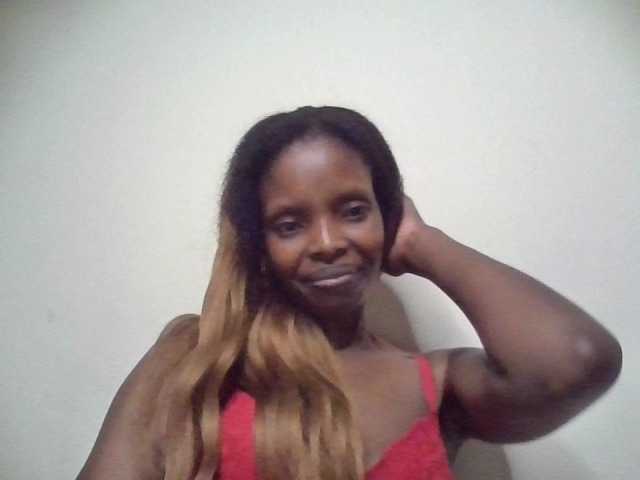 Princess102 live cam on BongaCams
