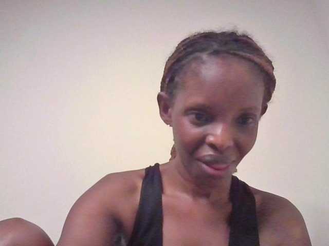 Princess102 live cam on BongaCams