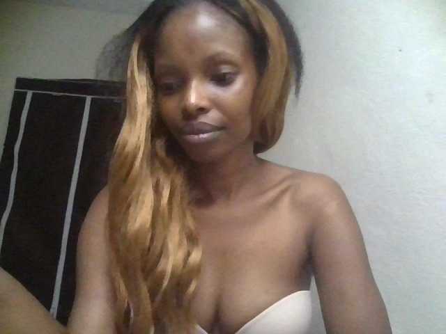 Princess102 live cam on BongaCams