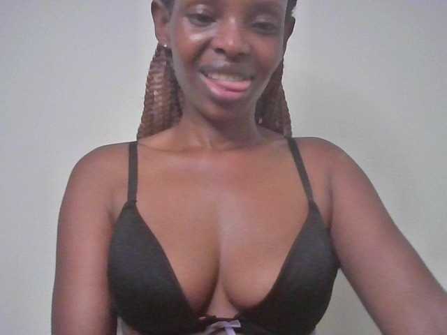 Princess102 live cam on BongaCams