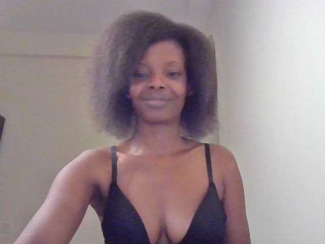 Princess102 live cam on BongaCams