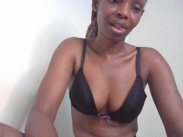 Princess102 live cam on BongaCams