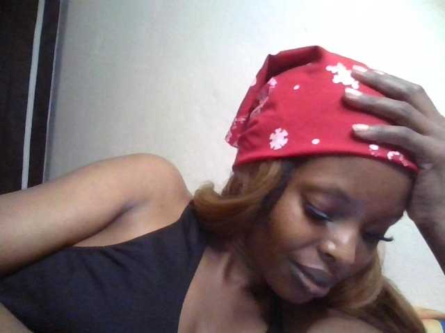 Princess102 live cam on BongaCams