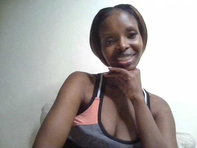 Princess102 live cam on BongaCams