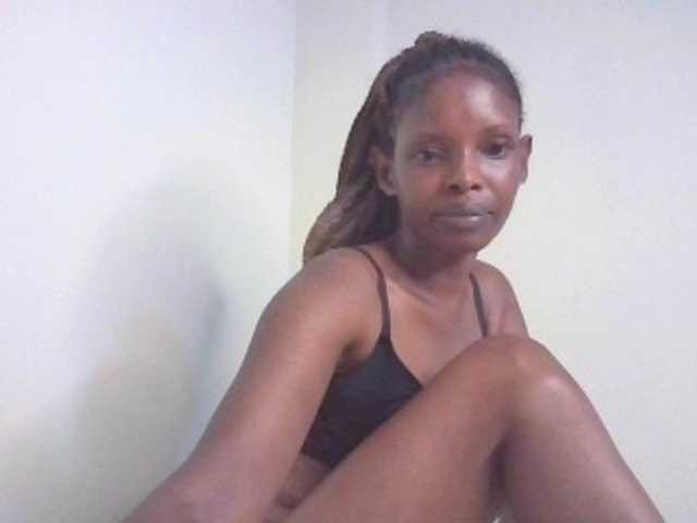 Princess102 live cam on BongaCams