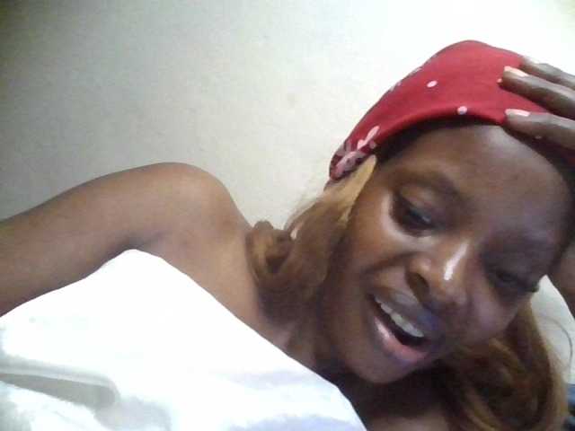 Princess102 live cam on BongaCams