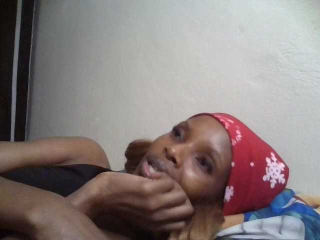 Princess102 live cam on BongaCams