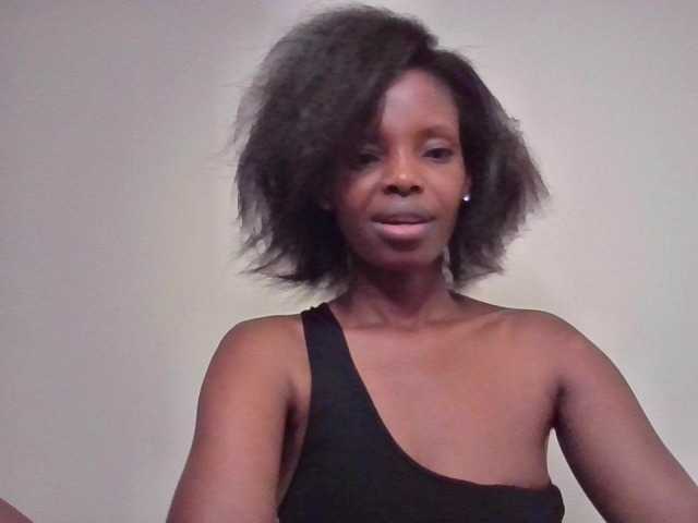 Princess102 live cam on BongaCams