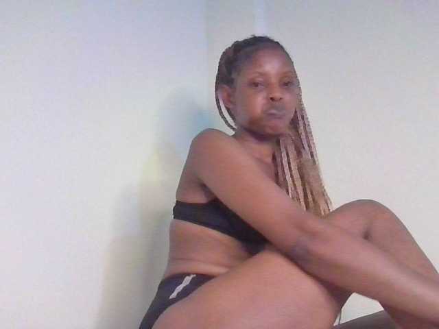 Princess102 live cam on BongaCams