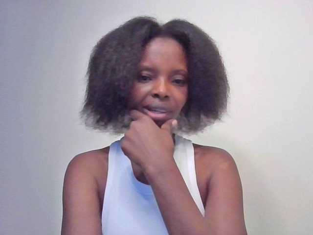 Princess102 live cam on BongaCams