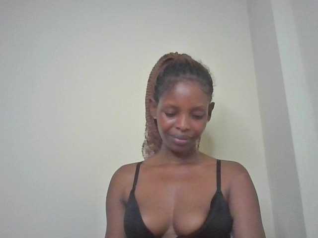 Princess102 live cam on BongaCams