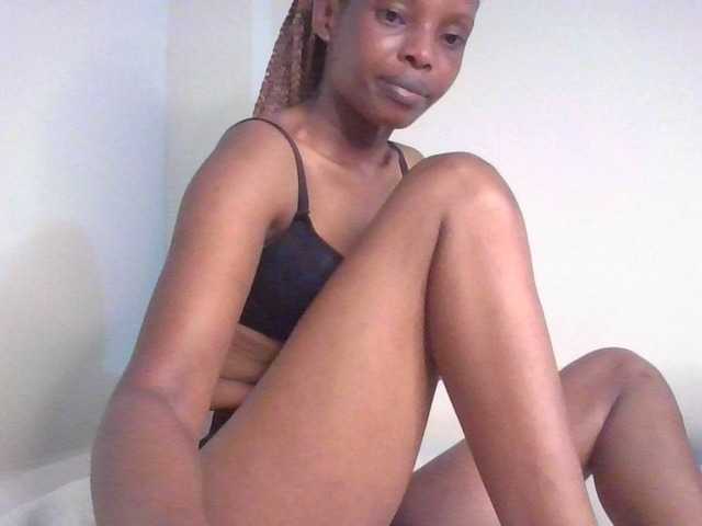 Princess102, 27 y/o - Live Cam on BongaCams