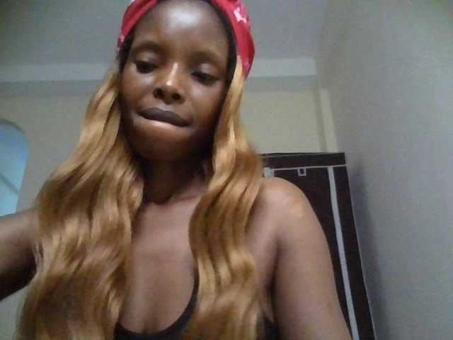 Princess102 live cam on BongaCams