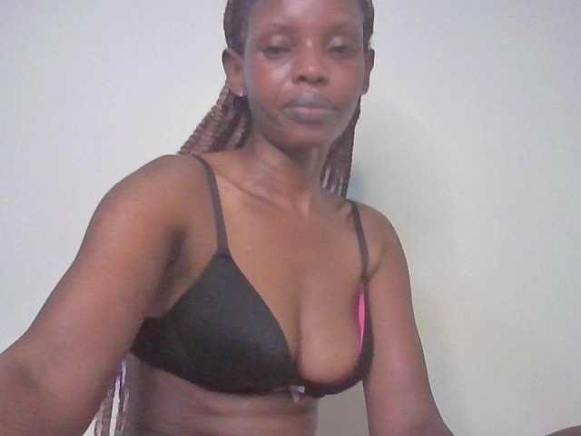 Princess102 live cam on BongaCams