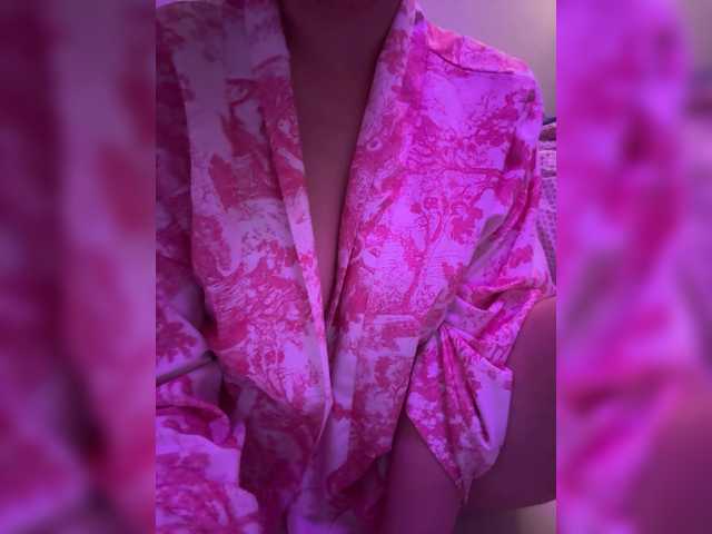 Dianeles live cam on BongaCams
