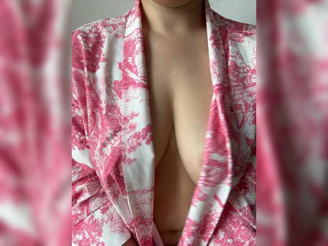 Dianeles live cam on BongaCams