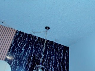 LeslieLux Porn Show