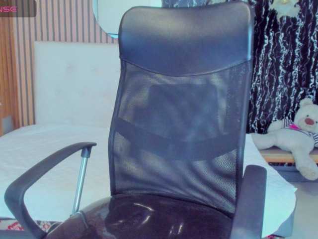 LeslieLux
