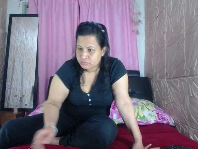 Camila-milf