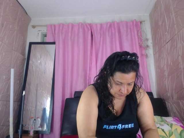 Camila-milf